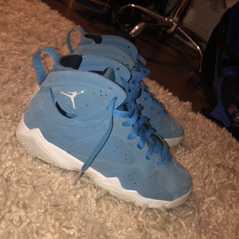 3 come together. blue size 6.5, grey 8 ,black 7.